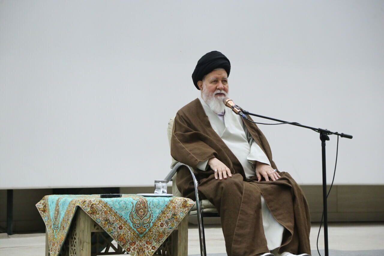 علم الهدی: در زمان رئیسی سختی از حجاب به این شکلی که آقان مطرح کردند، نگفتند/ به حرف امثال من گوش نمی دهند/نمی توانیم با خطبه نماز جمعه مردم را بسازیم
