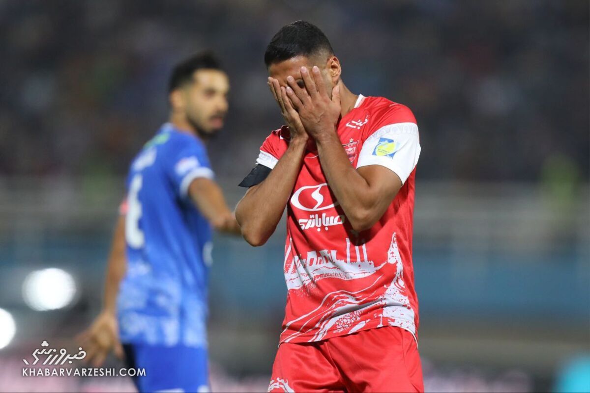 هافبک سابق استقلال از پرسپولیس هم رفتنی شد!