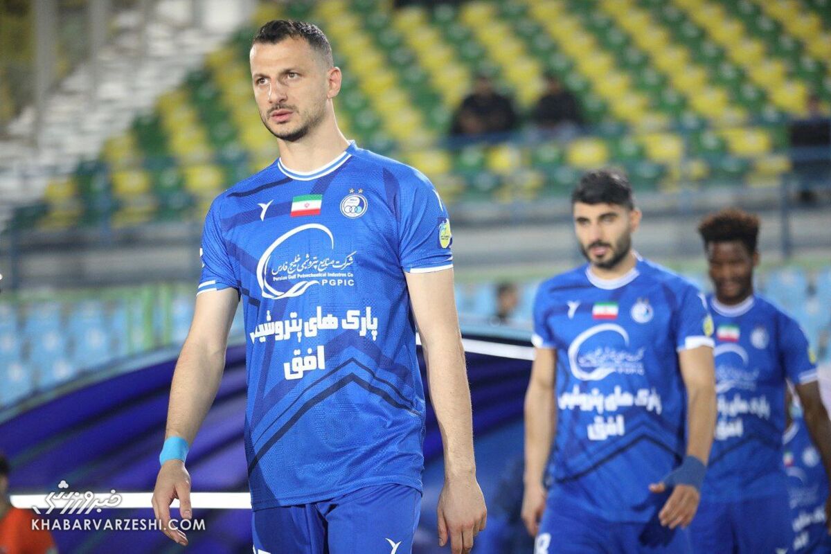 اولین گلزن استقلال از همراهی آبی پوشان محروم شد
