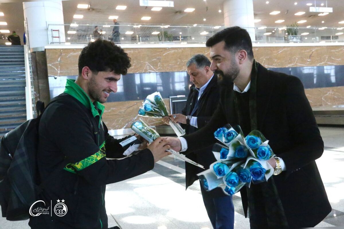 عکس | رقیب استقلال به تهران رسید و گل گرفت