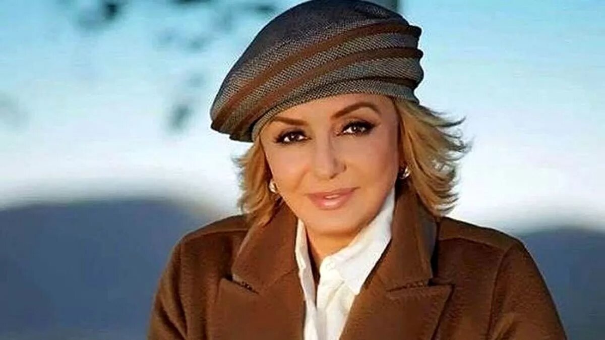 گوگوش و وثوقی ۴۹ سال پیش پشت صحنه یک فیلم/ عکس