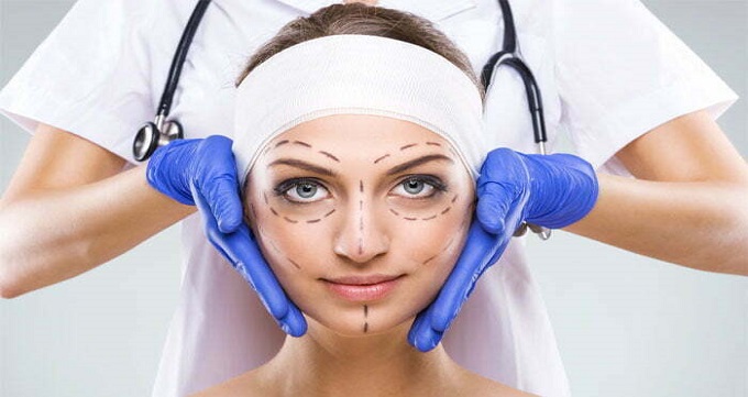 آیا جراحی پلاستیک در نوجوانان توصیه میشود؟