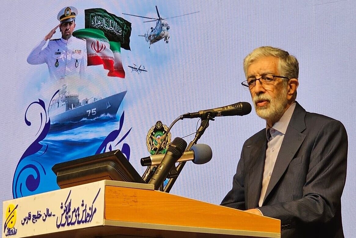 آقای حداد عادل! رویکردتان برخلاف ائمه جمعه و تندروها منطقی است اما چرا قبل از بیانات رهبری موضع نگرفتید؟/ می خواهید از خود رفع مسئولیت کنید؟