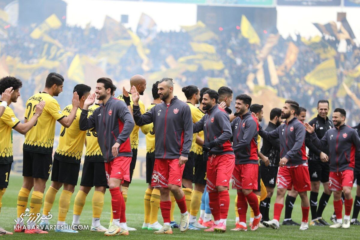 سپاهان ۱-۲ پرسپولیس؛ گزارش زنده / کاپیتان پرسپولیس را زدند!