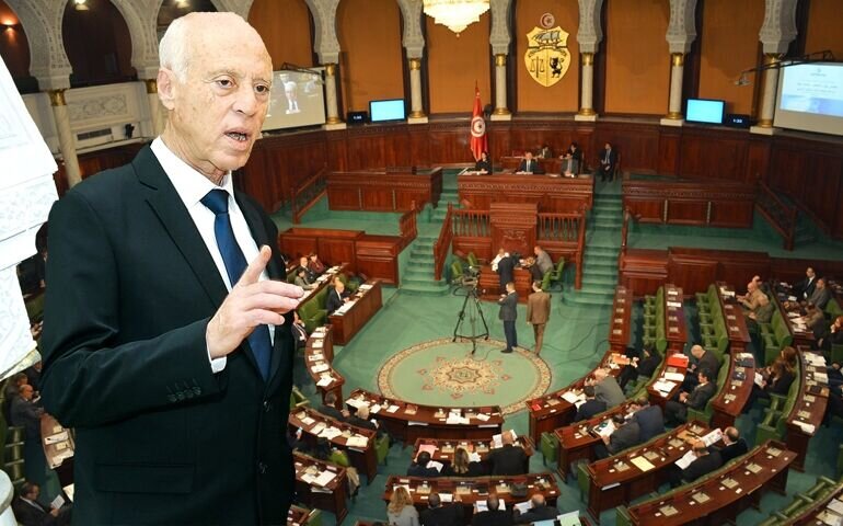 برکناری نخست‌وزیر تونس/ رییس جمهور یک خانم را مامور تشکیل کابینه کرد