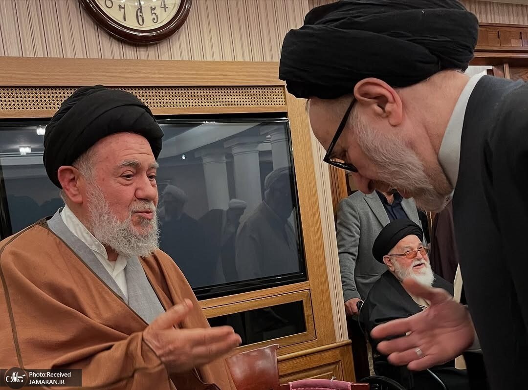 بررسی استعفای ظریف و استیضاح همتی در جلسه مجمع روحانیون/ تصاویری از حضور سید محمد خاتمی، موسوی لاری و جمعی از اصلاح‌طلبان سرشناس
