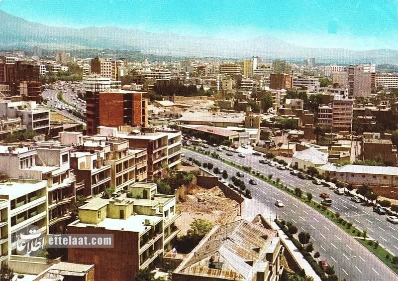 تصاویر کمتر دیده شده از میدان‌های قدیمی تهران/ کارت‌پستال فروشی ۵۰ سال پیش