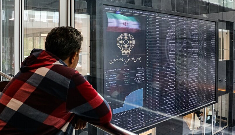رشد بورس در دقایق اولیه بازگشایی امروز ۹ فروردین