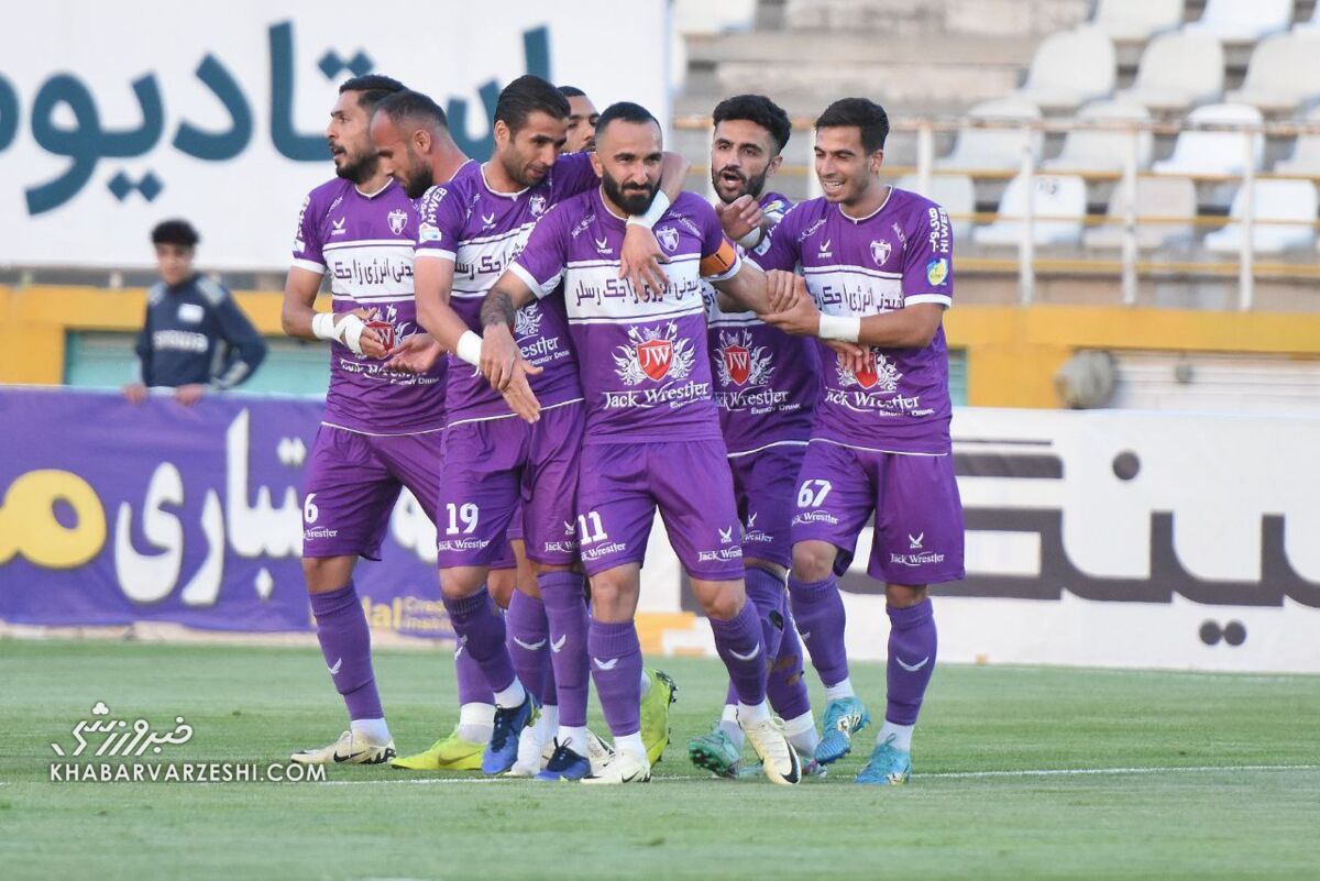 ستاره سابق استقلال: شک نکنید پرسپولیس هم حاشیه دارد! / افشاگری استقلالی سابق از جادوگری و خرافات در لیگ برتر