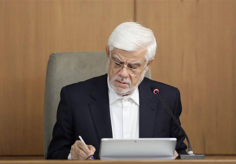 عارف تعرفه‌های درمان دولتی سال ۱۴۰۴ را ابلاغ کرد