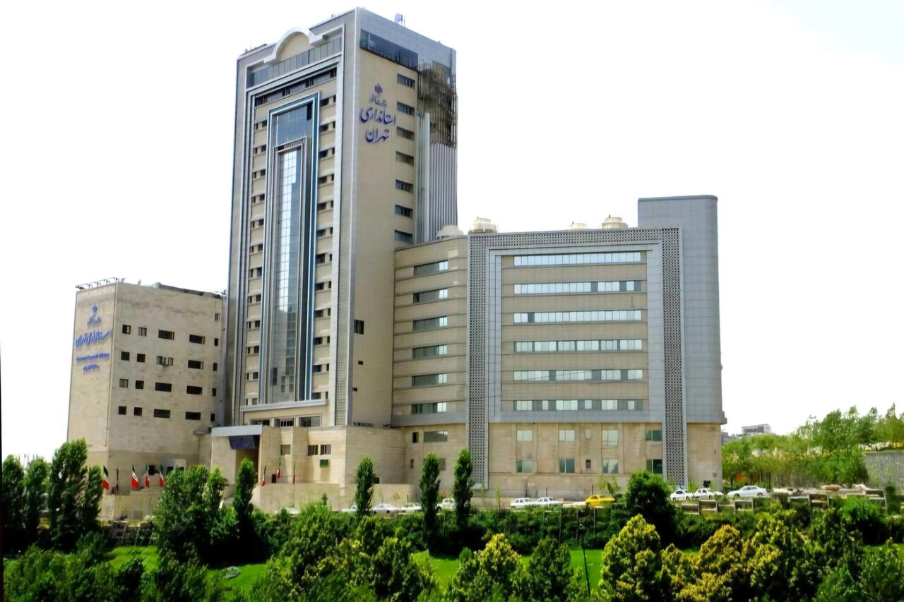 معتمدیان حکم انتصاب ۵ معاون فرمانداران استان تهران را صادر کرد