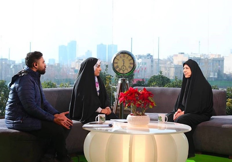 نگاهی به اولین برنامه صبحگاهی شبکه افق