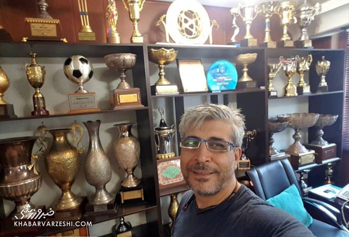 همه قهرمانی‌های پرسپولیس مهندسی شده است، نمی‌دانم بی‌عدالتی در حق استقلال کی تمام می‌شود؟/ کریم باقری استقلالی بود! 