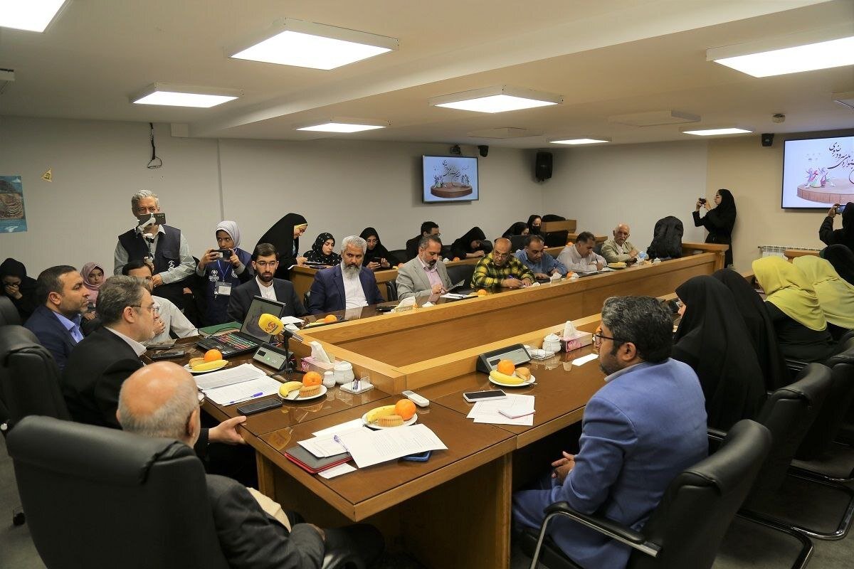  سیزدهمین جشنواره سرود رضوی میزبان ۴۲ هزار دانش‌آموز است/ "سرود" جریان فرهنگی جدید ایجاد می‌کند 