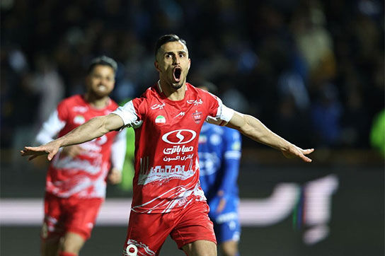 آقای گل پرسپولیس هم یاغی استقلال را شکست داد، هم پدیده سپاهان را