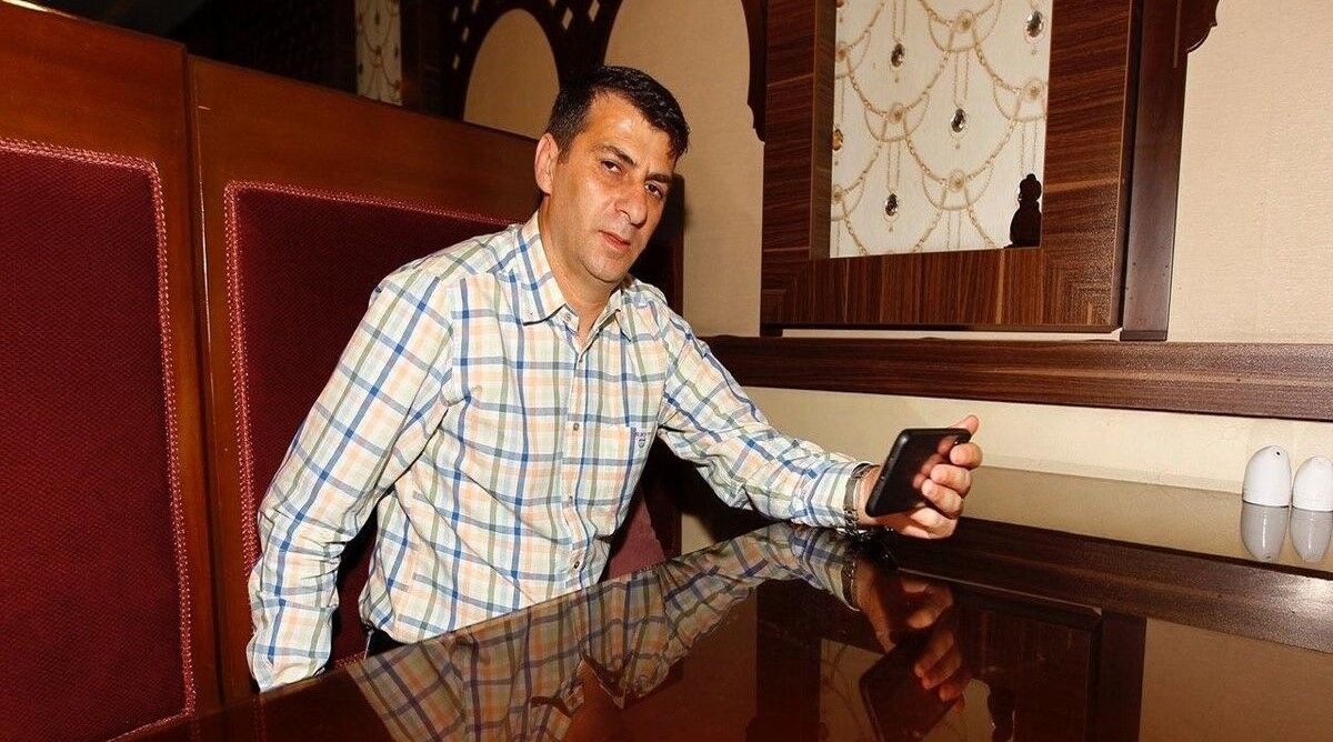 اتحاد بزرگان استقلال و پرسپولیس برای آزادی فوتبالیست زندانی/ طلبکاران عزیز! تخفیف بدهید تا من آزاد شوم!
