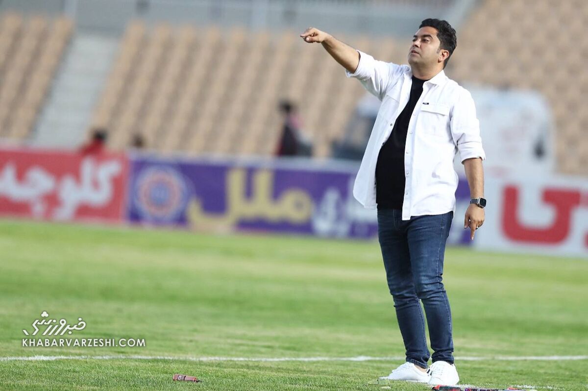 اخباری: VAR باید برای همه باشد؛ امیدوارم حق چادرملو را برگردانند!