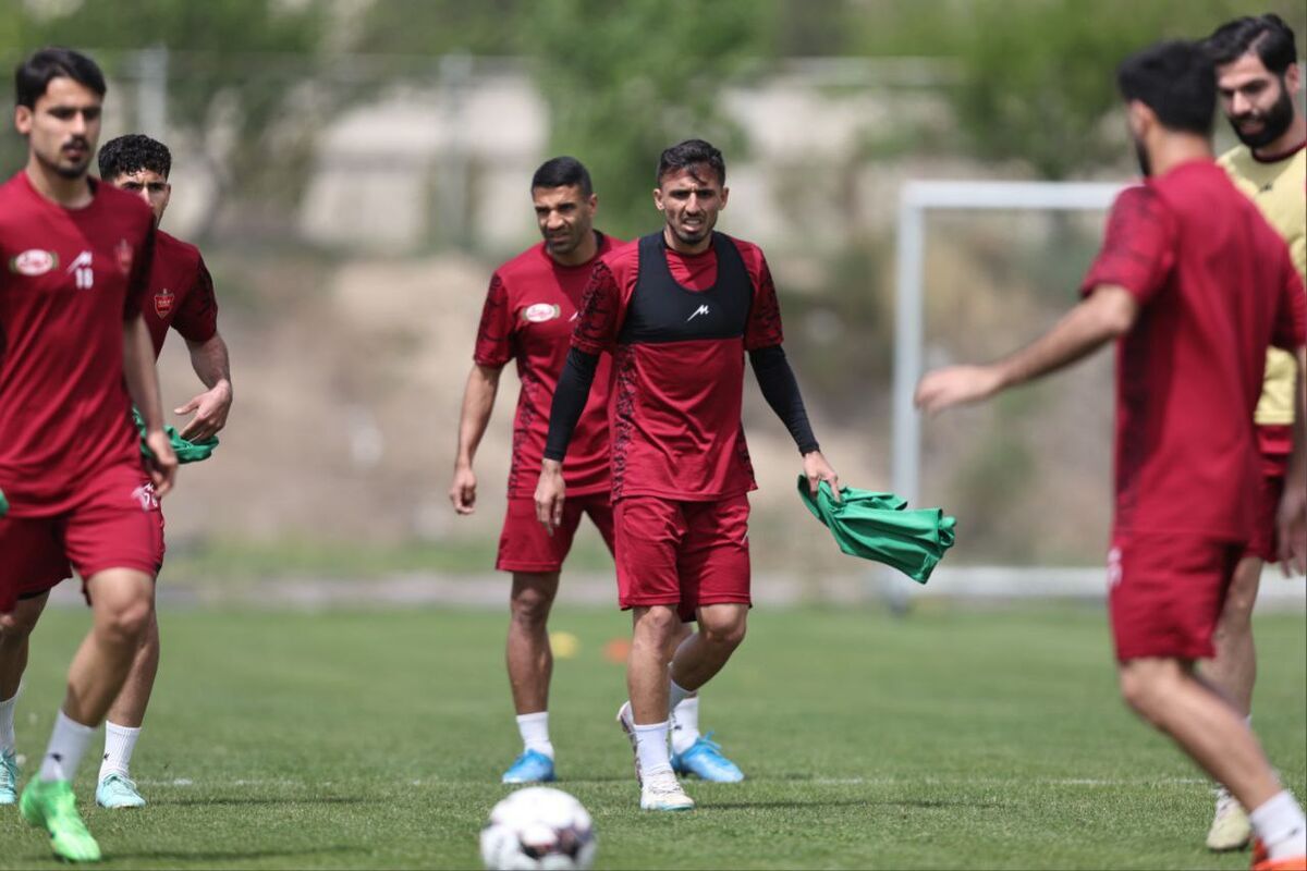 این دو بازیکن هنوز تحت نظر پزشک هستند/ پرسپولیس فردا تعطیل شد
