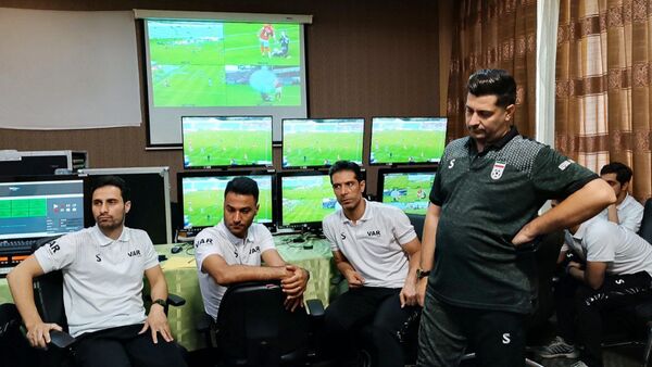 ترفند فدراسیون برای بالا بردن تعداد داوران