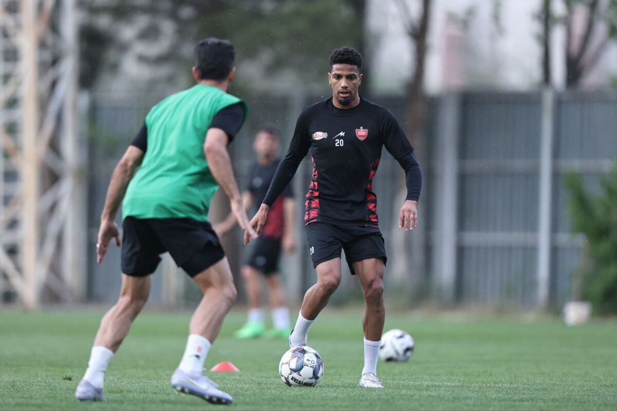 تمرین سنگین پرسپولیس در آزادی؛ ایوب به جمع سرخپوشان برگشت