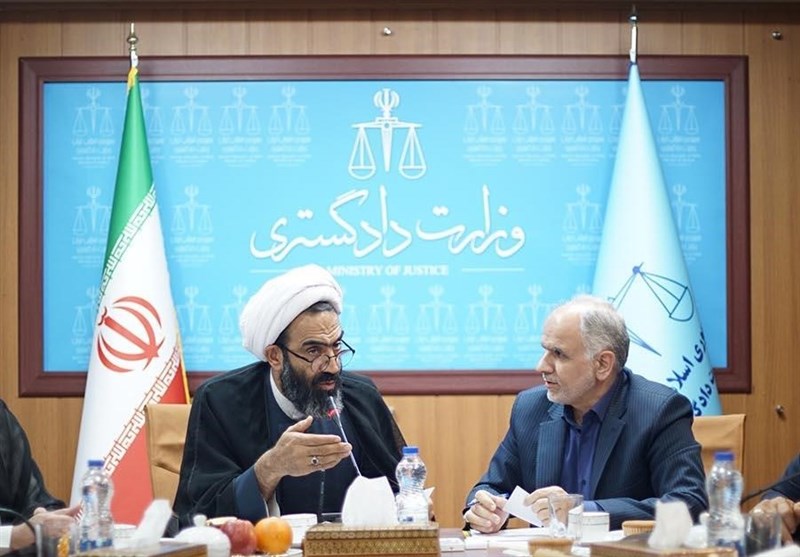 توسعه همکاری‌های قضایی و حقوقی در دیدار وزیر دادگستری و مجلس