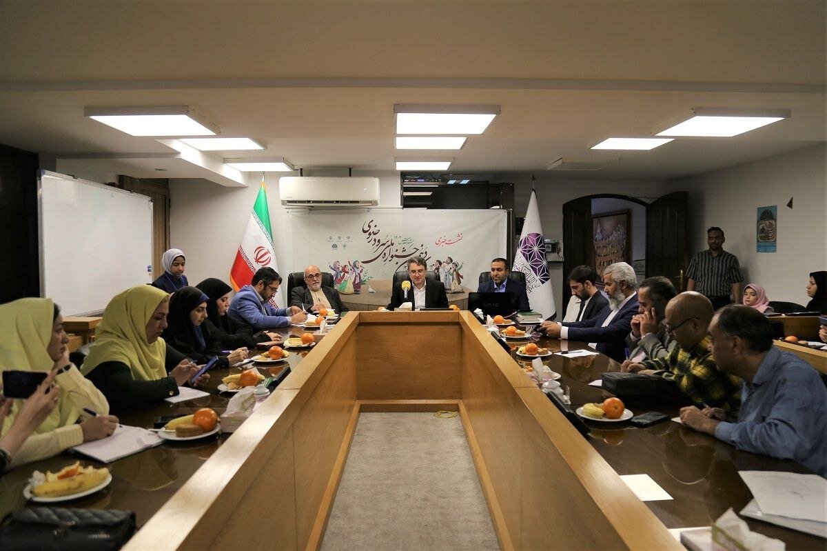  سیزدهمین جشنواره سرود رضوی میزبان ۴۲ هزار دانش‌آموز است/ "سرود" جریان فرهنگی جدید ایجاد می‌کند 