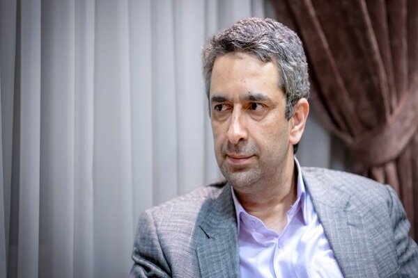 طباطبایی: با وفاق،خرابکارهای خارجی و تندروهای داخلی آب درهاون می‌کوبند