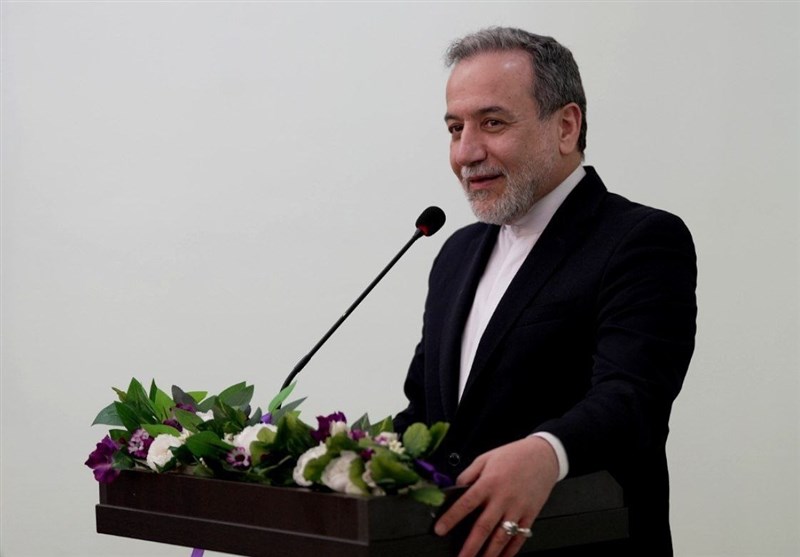 عراقچی: در ازای رفع تحریم‌ها آماده گفتگو هستیم