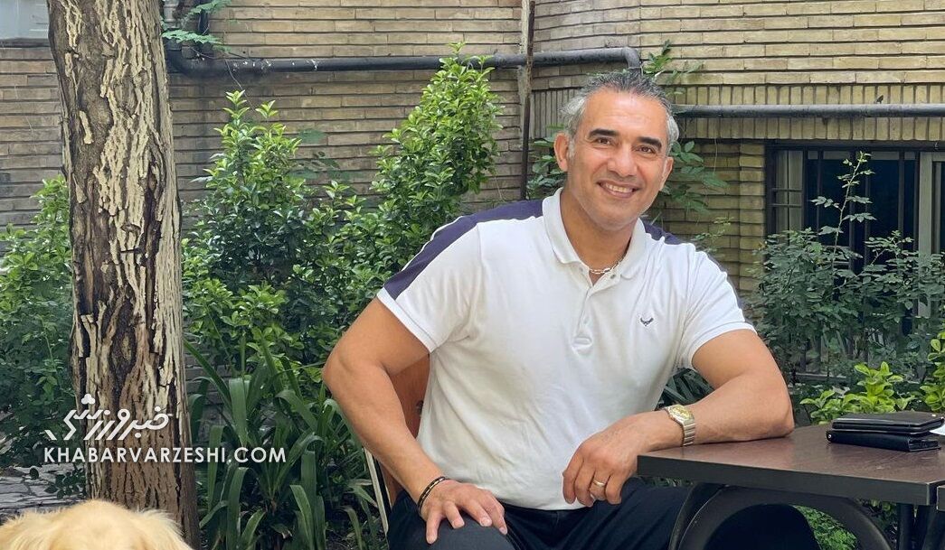 مدیر پرسپولیس بهانه می‌آورد تا پولم را ندهد/ برای دیدن همه بازی‌های پرسپولیس به ورزشگاه می‌روم