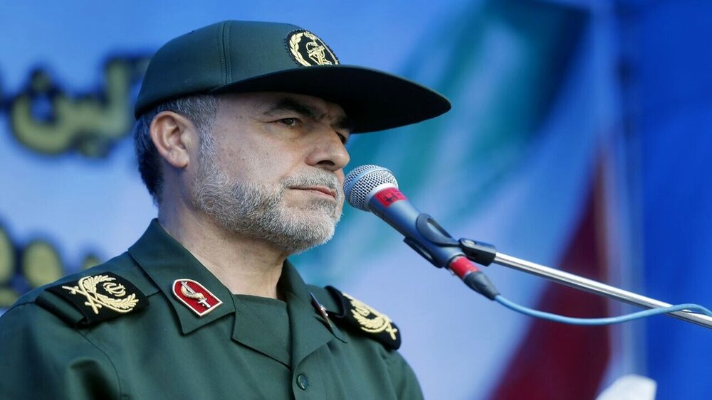 معاون سیاسی سپاه: در صورت عملی شدن تهدیدها، صنعت هسته‌ای وارد مرحله جدید خواهد شد؛ آنگاه باید تعریف جدیدی برای ایران و محور مقاومت در معادلات داشت