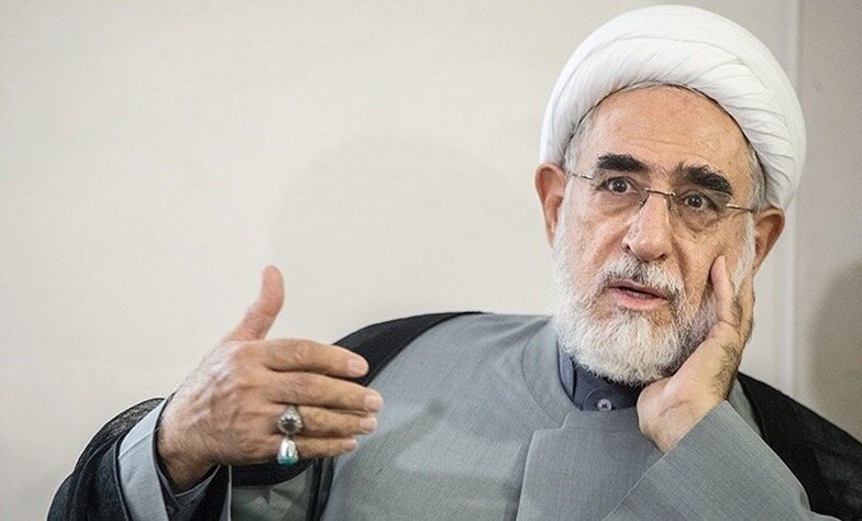 نیروی انتظامی چه رسالتی جز مسائل امنیتی در مدرسه دارد؟/ فرهنگیان از حرف‌ زدن سر کلاس‌ها بترسند/ اقدام وزیر پزشکیان در زمان پادشاهان هم سابقه ندارد