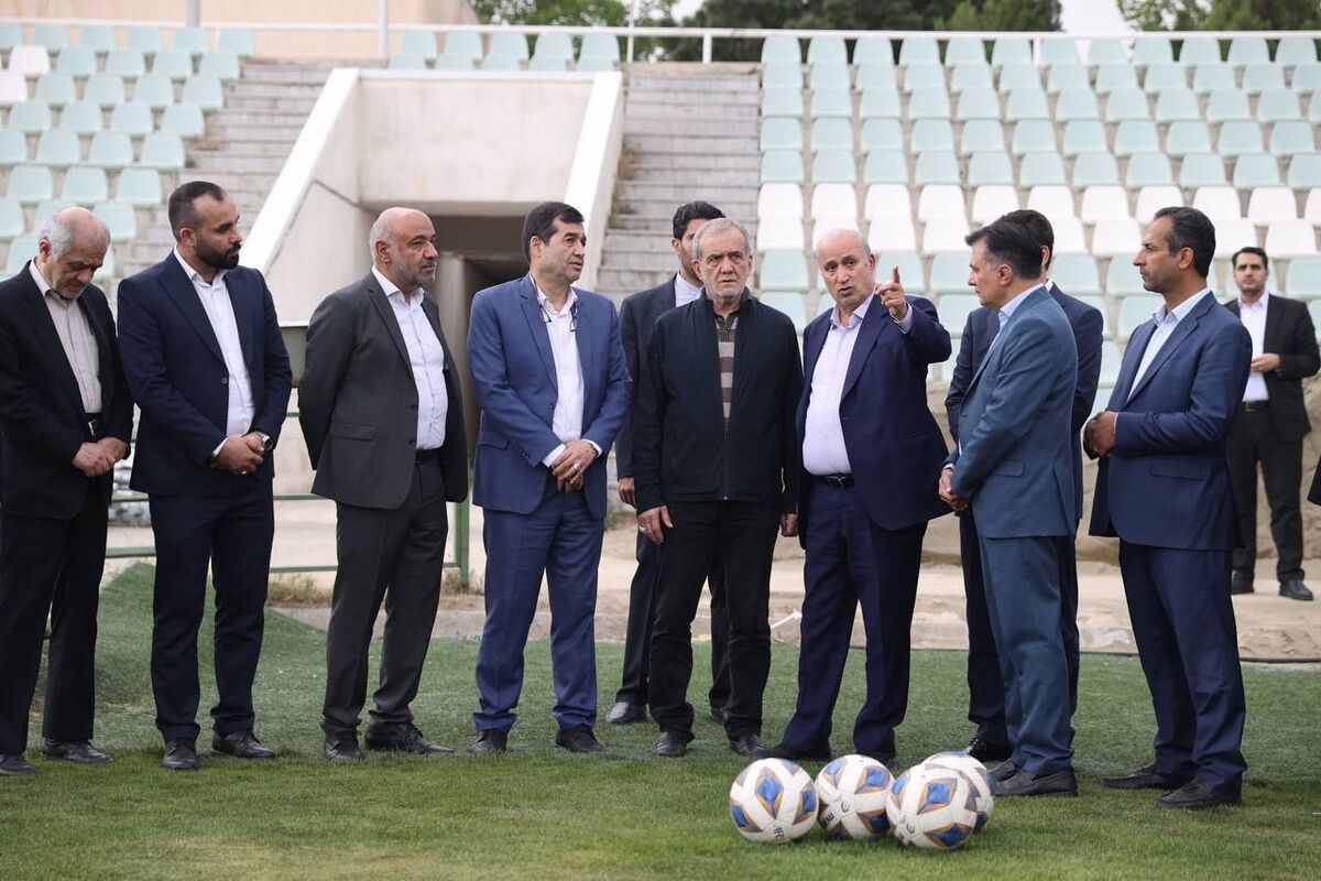 پزشکیان از مرکز ملی فوتبال بازدید کرد