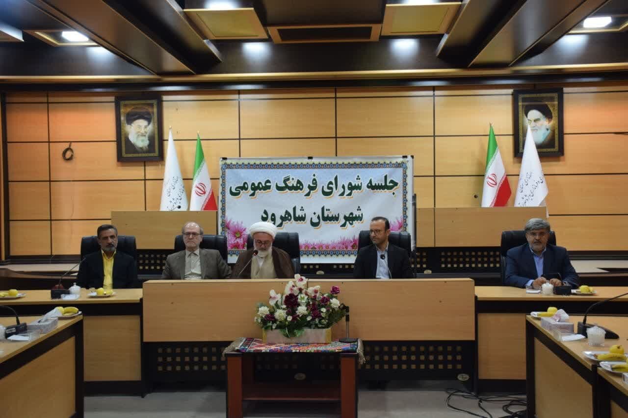 کتابخانه مرکزی شاهرود آزمونی برای مسئولان است؛ برخورد با ترک فعل‌ها