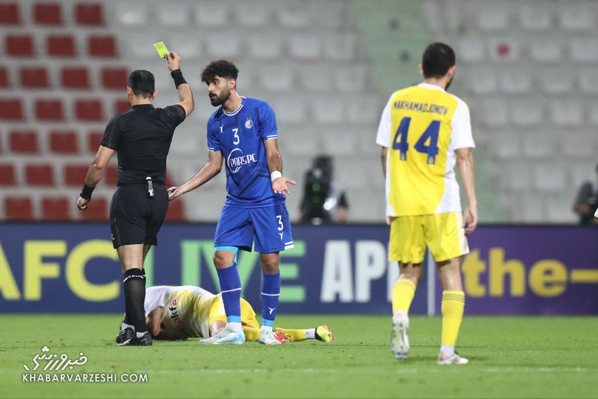 استقلال دو سامان بلاتکلیف لب دریا دارد!