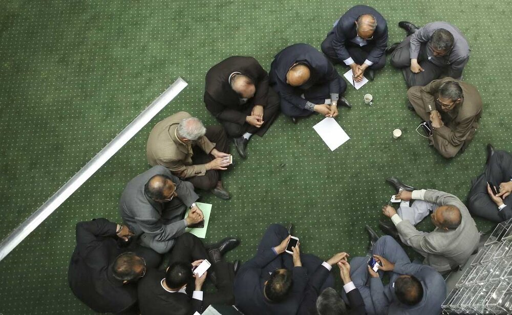 پیش بینی رأی آوردن استیضاح یک وزیر دیگر پزشکیان از سوی علی صوفی/ می خواهند دولت چهاردهم را زمین گیر کنند